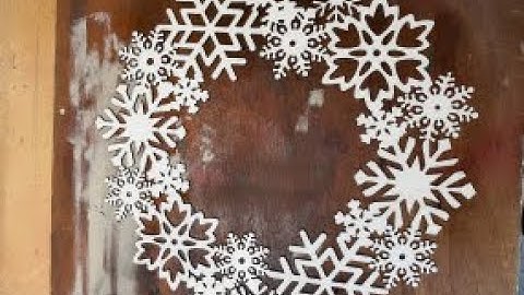 Xmas decoration snowflake  wreath 2