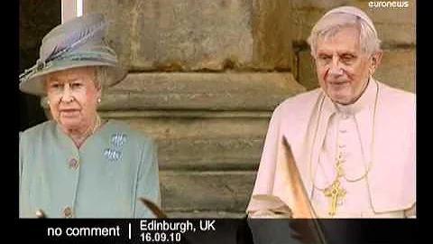 Queen Elizabeth II welcomes Pope Benedict XVI - no...