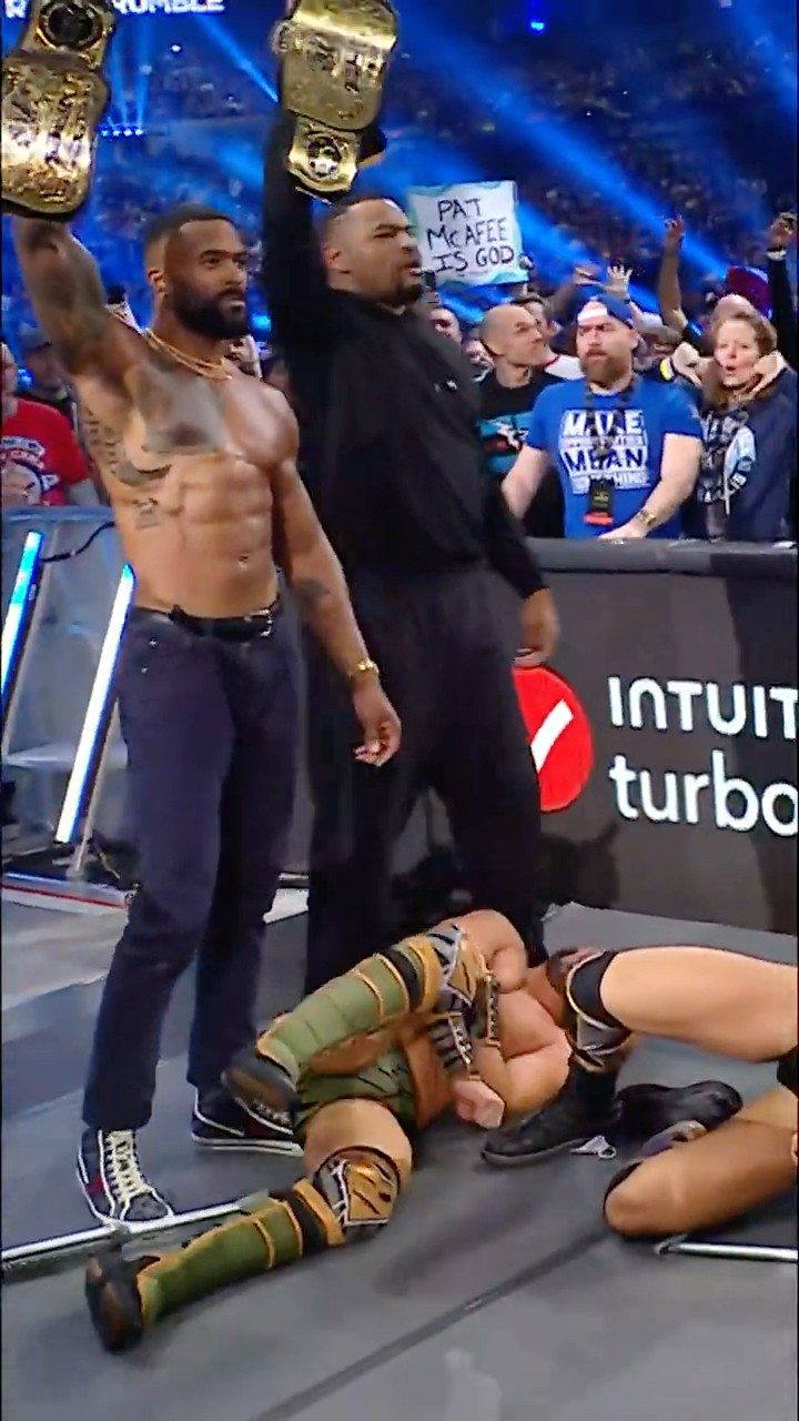 The Street Profits made sure there was no celebration for #DIY ? #RoyalRumble