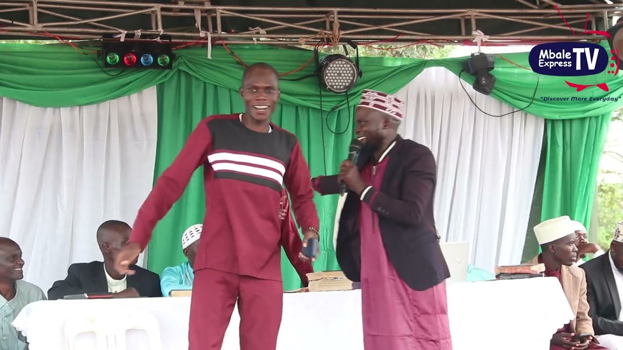 Hot Debate ; Kitabo ki ekisomesa emirembe, Quran oba Bible