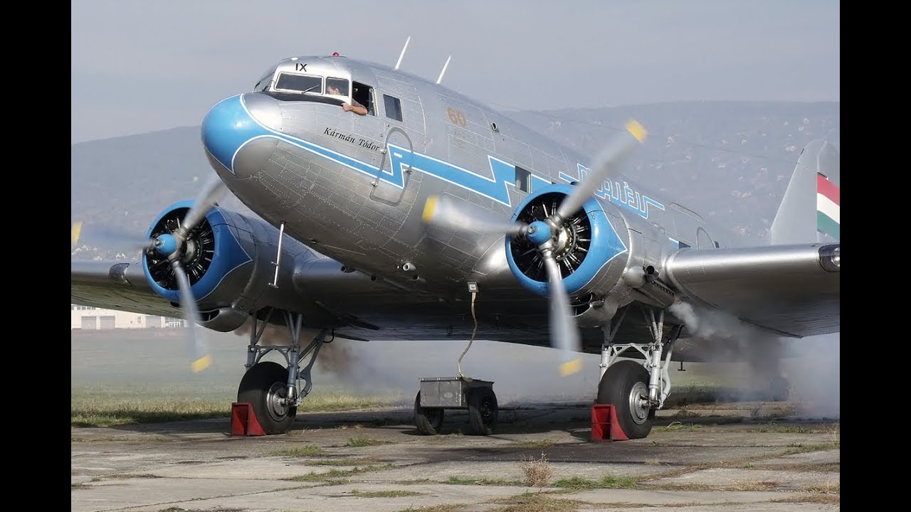 Vintage aircraft LI-2 smoky cold engine start - HD