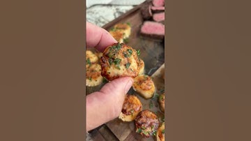 Pan seared sea scallops with herbed butter sauce