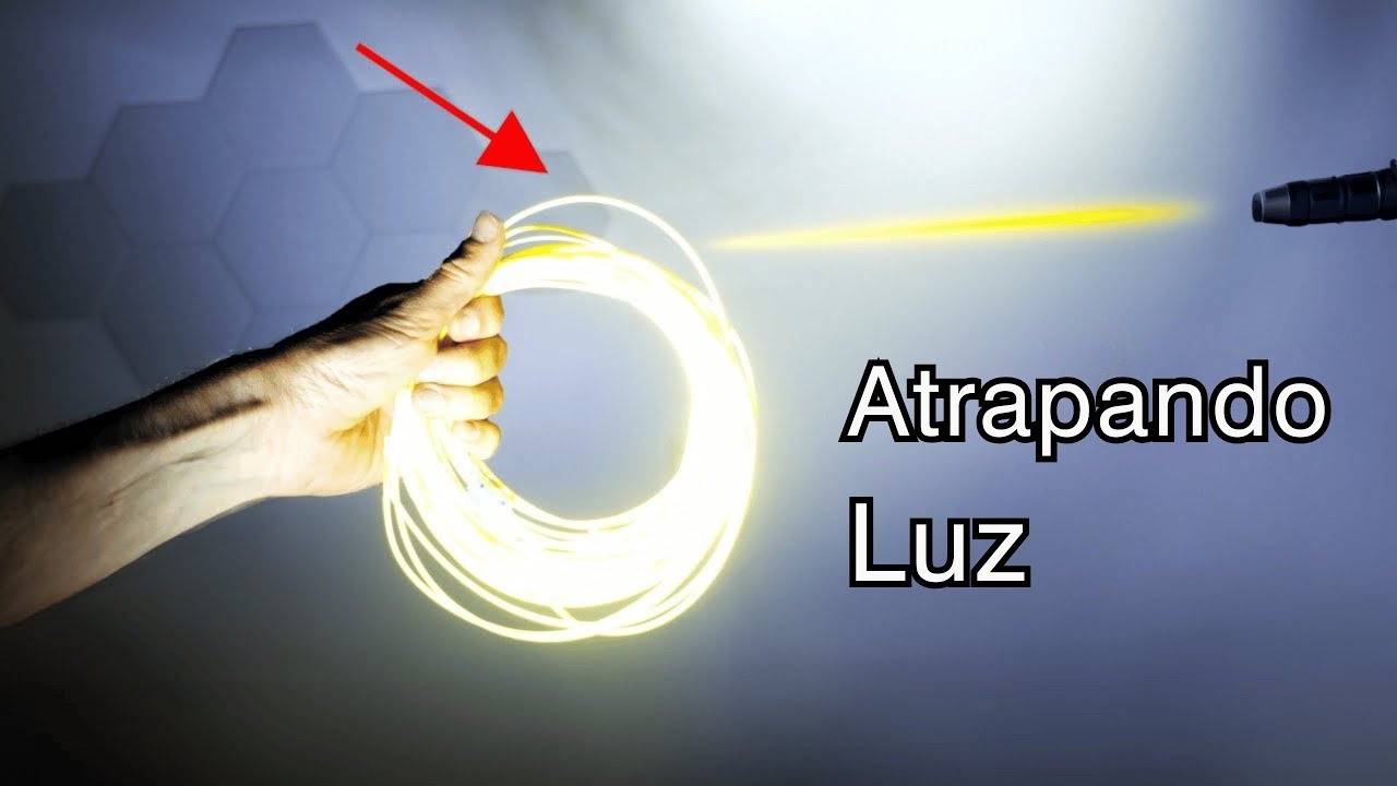 Atrapo un haz de luz en cable de fibra óptica