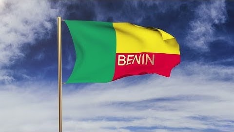 4K Benin flag with title waving in the wind. Looping sun rises style. Animation loop Stock video
