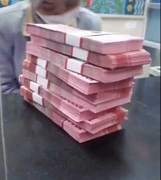 story wa ambil uang di bank buat prang teman