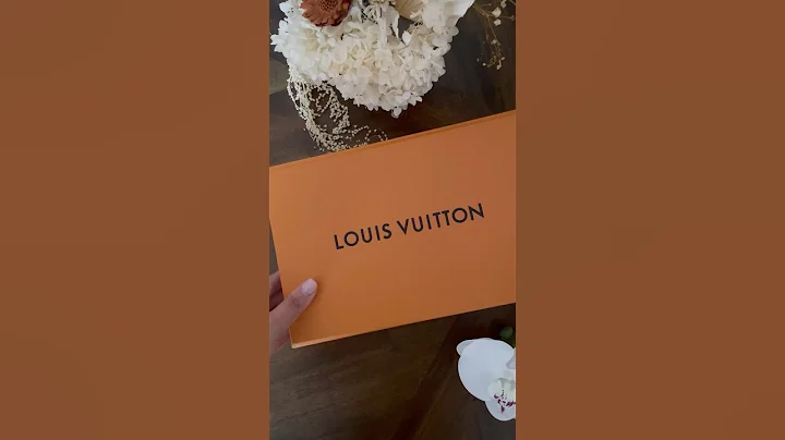 Louis Vuitton Petit Sac Plat unboxing #fashion #asmrunboxing #louisvuitton #louisvuittonbag