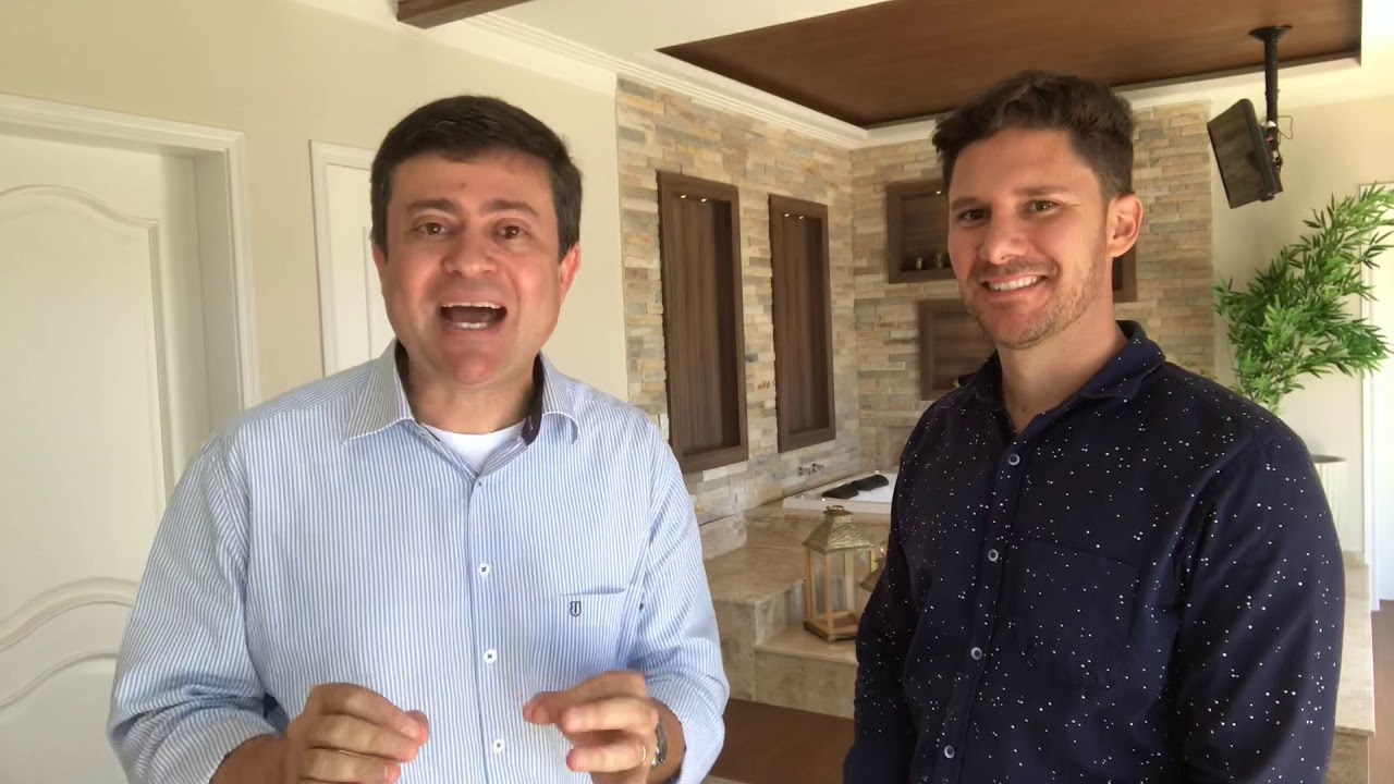 Alessandro Rios entrevista a arquiteto Caio Pelisson - YouTube