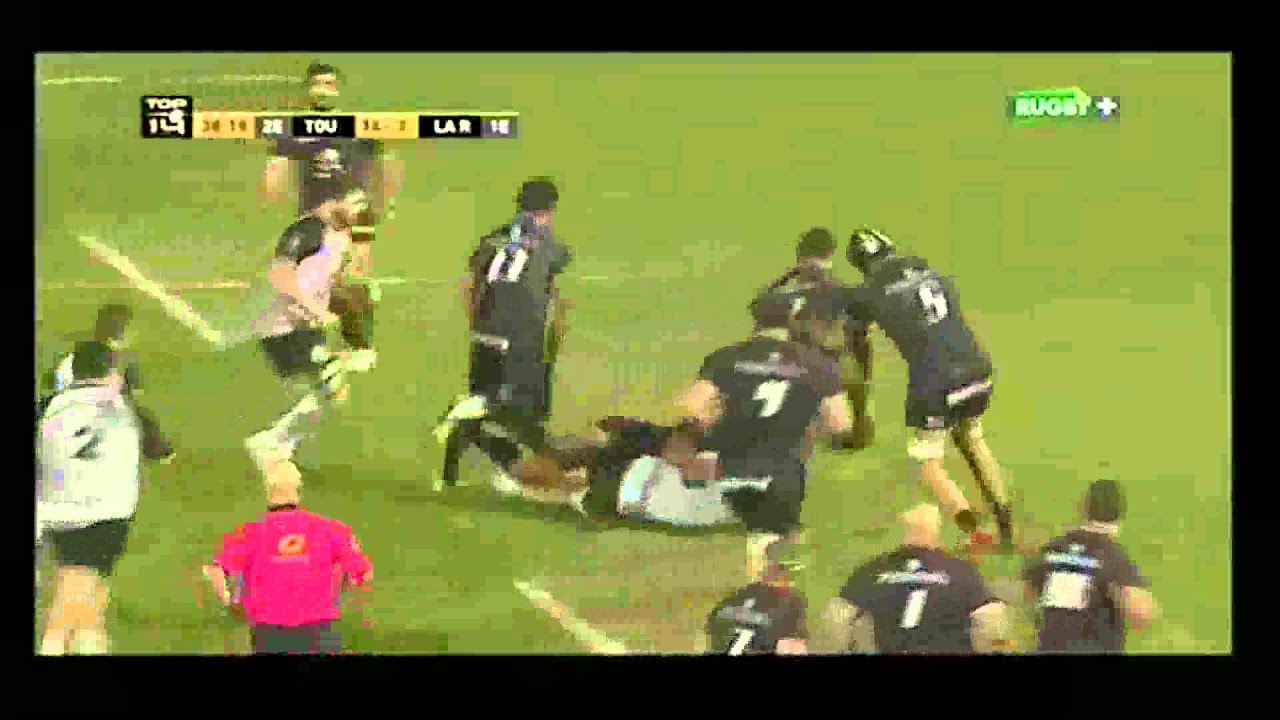 Thierry Dusautoir colle un bon gros tampon à Peter Grant