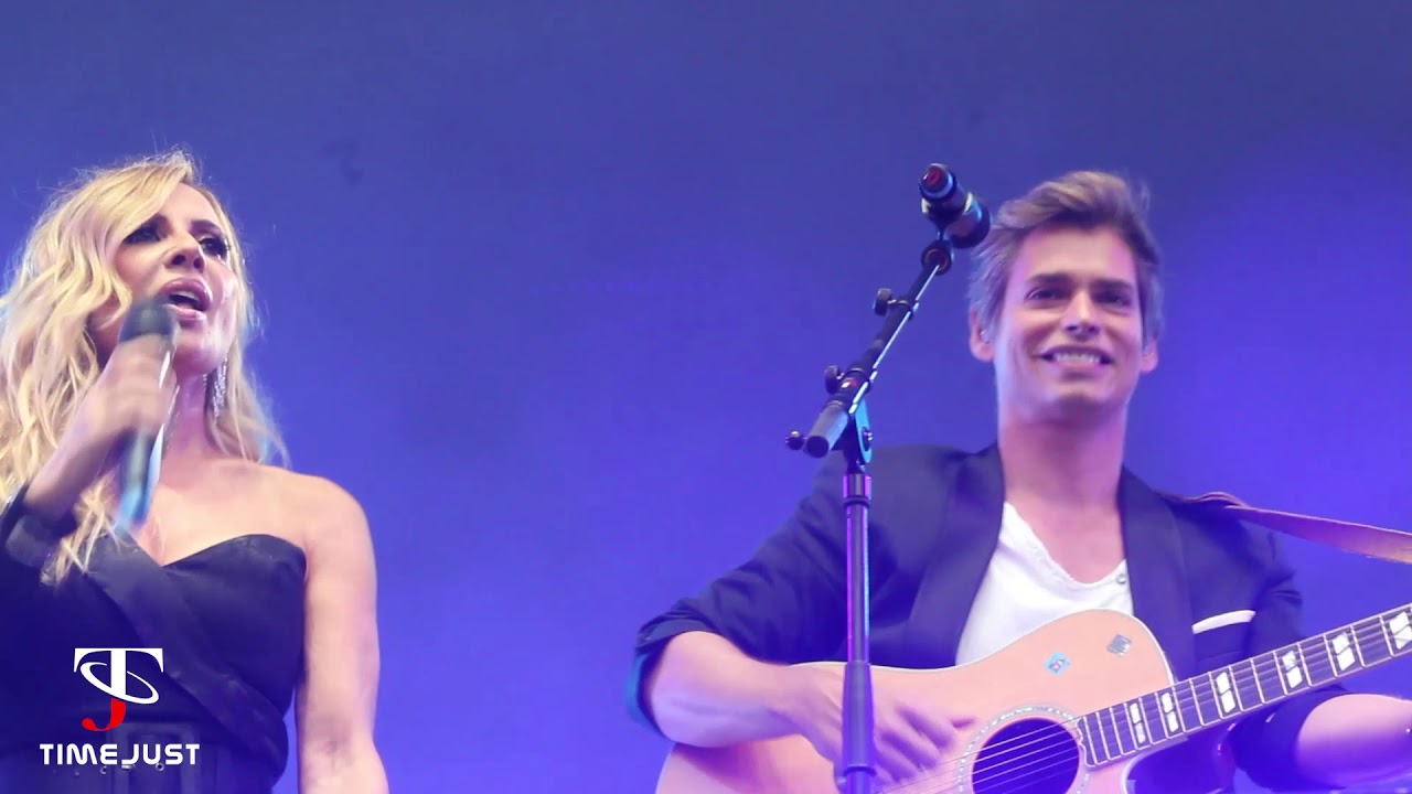 CARLOS BAUTE y MARTA SÁNCHEZ cantan 
