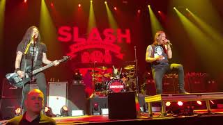 Slash feat. Myles Kennedy &amp; the Conspirators - Slow Grind (World Premiere - Toulouse, 10/03/19)