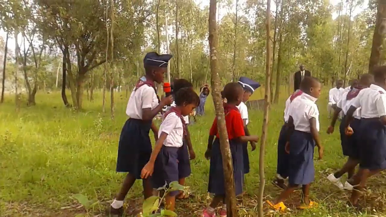 J.A idasanzwe, Ababatijwe bahawe impano Zidasanzwe.