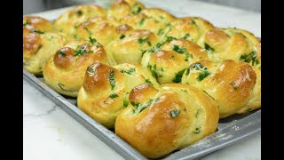 Garlic Knots | How To Make Garlic Bread | Chef Lola's Kitchen