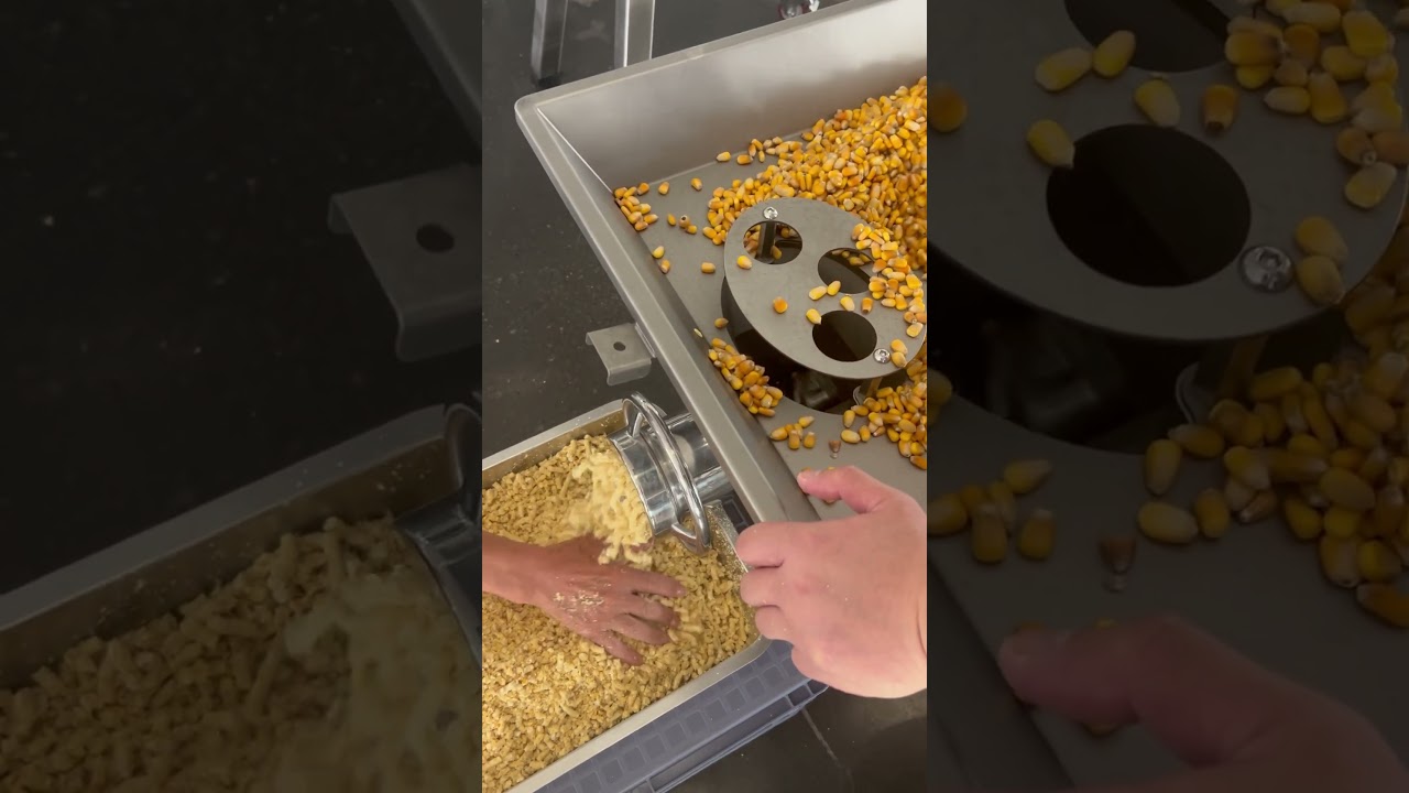 M32 meat grinder, test with corn