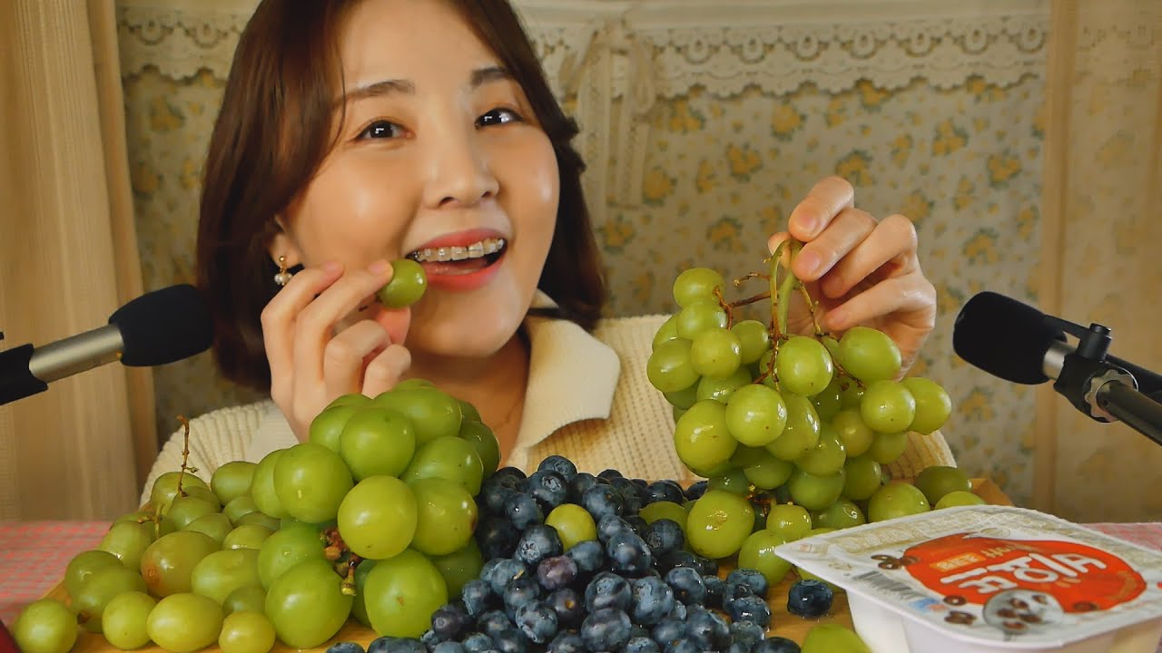 오도독 아삭 청포도, 블루베리, 샤인머스켓 먹는 소리 ASMR + 자막 수다