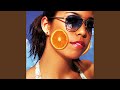 Miniature de la vidéo de la chanson Orange Boat