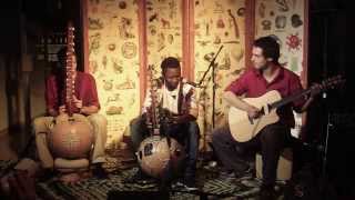 Miniatura del video "Korajunglejazz & Djakali Kone (Live at Café Atlas 28.11.2013)"