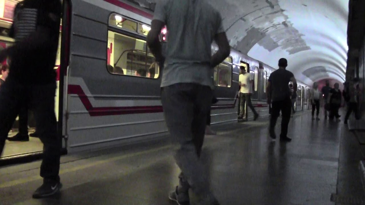 Метро руставели Метро руставели