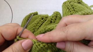 Зеленый свитер \