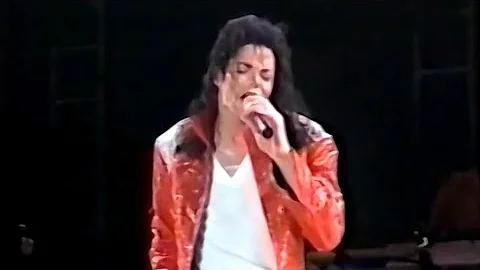 Michael Jackson - Beat It (Live HIStory Tour In Tunisia) (Remastered)
