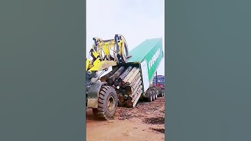 The process of unloading wood = worth sharing