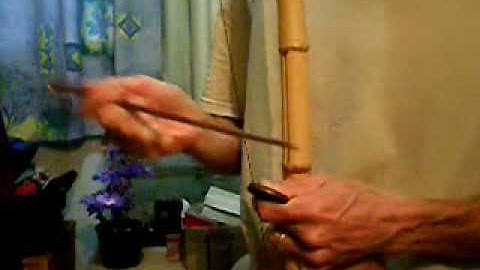 Basics on how to play the berimbau