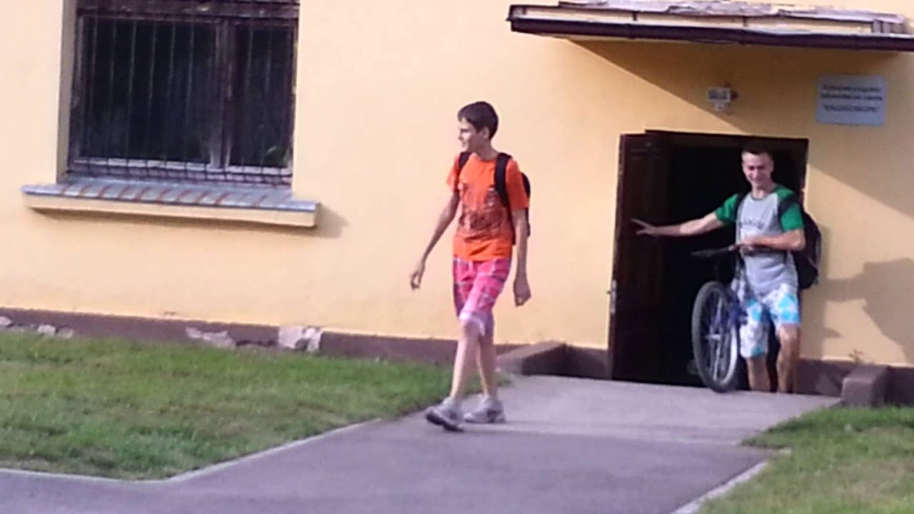 Лох на машине