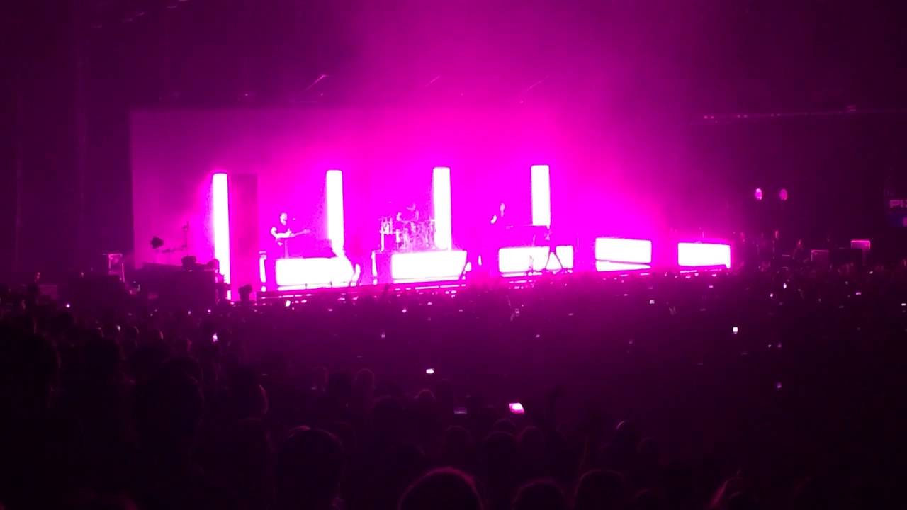 The 1975 Opener (Love Me) at Barclays Center YouTube