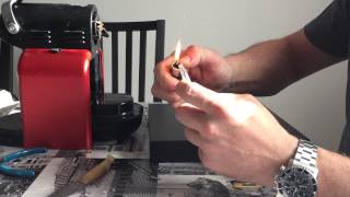 Herramienta casera para quitar tornillos de la cafetera delonghi para  capsulas nespresso - YouTube