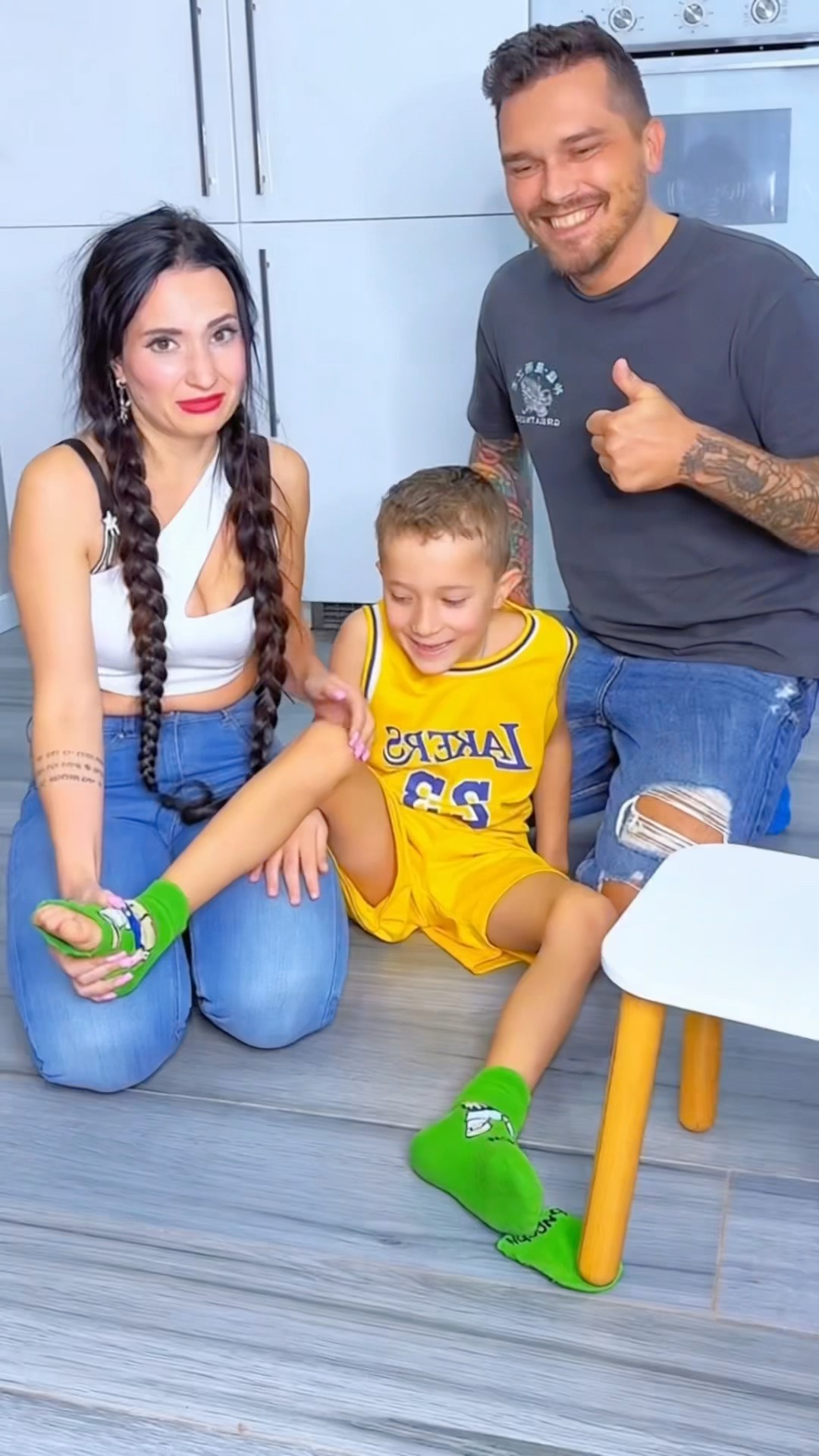 Mom and Dad Solve Little kid’s Problem #shorts