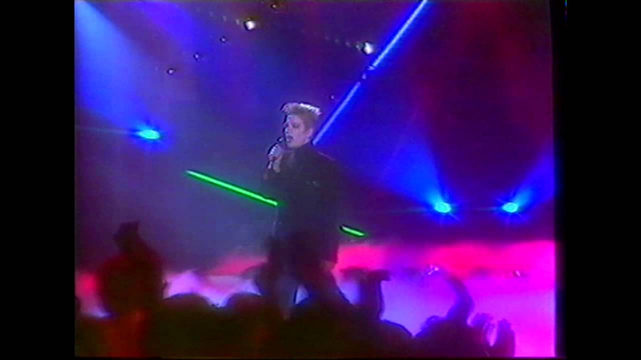 Desireless - Voyage, Voyage & John (A Tope, TVE1)