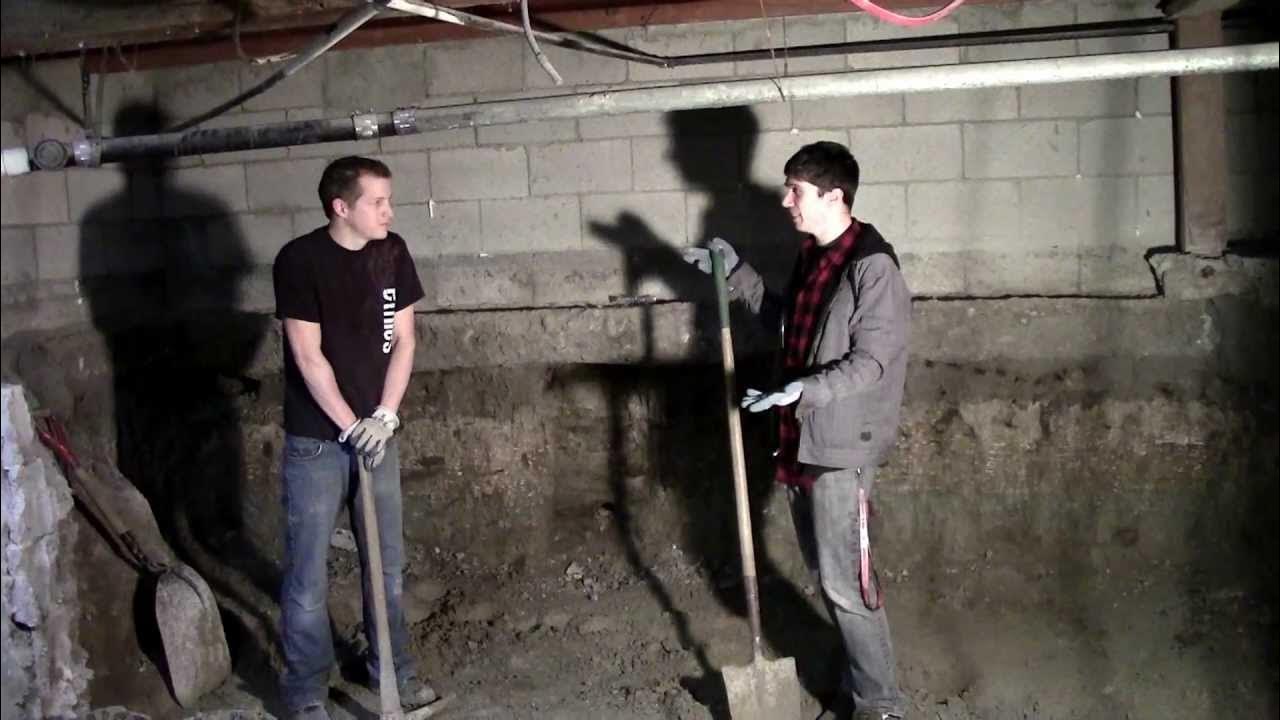 роет землю. "in the end,we'll all become stories. I am digging. I am digging. I am digging.