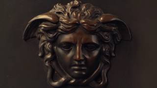 Versace Spring Summer 2018 Men's Fashion Show - Meet at My Place