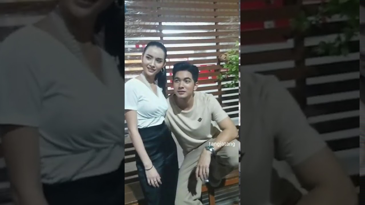 มุกดา นรินทร์รักษ์ : มุก เข้ม ถ่ายรูปกันหลังเสร็จงาน แม็คโครฟู๊ดเฟสติวัล