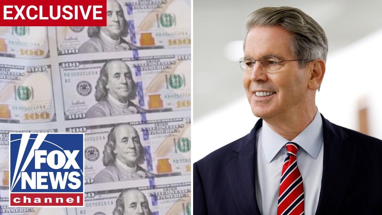 REVEALED: Bessent gives first look at Trump-signed 0 dollar bills REVEALED: Bessent gives first look at Trump-signed 0 dollar bills