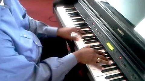 Leonard Hunt playing jazz progressions