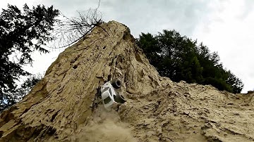 RC - Tekno MT410 Takes On 2 x HSP Brontosaurus 94111/Volcano EPX 1/10  - Domestic Hillclimb Showdown