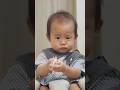 おせんべい食べながらなんかずっとキレてる人。#赤ちゃん