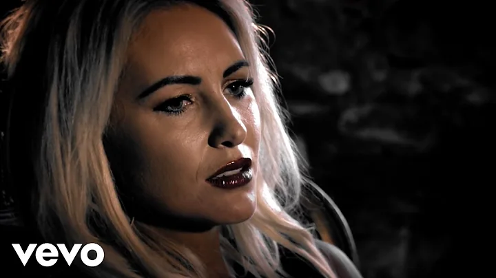 Cliona Hagan - I Need Someone to Hold Me When I Cr...