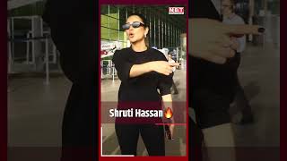 Shruti Haasan Airport Look All Black Look म कहर ढत शरत हसन