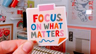How I Stopped Letting Too Many Ideas Overwhelm My Creative Business (TOP TIPS)