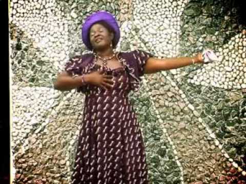 Queen Azaka Biani Ba Efe Chukwu   Official Video