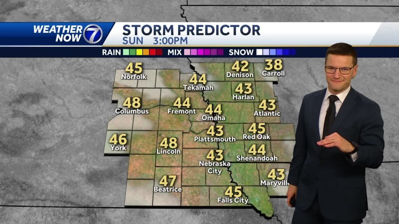 Quiet weather to finish the weekend, rain on the way - YouTube