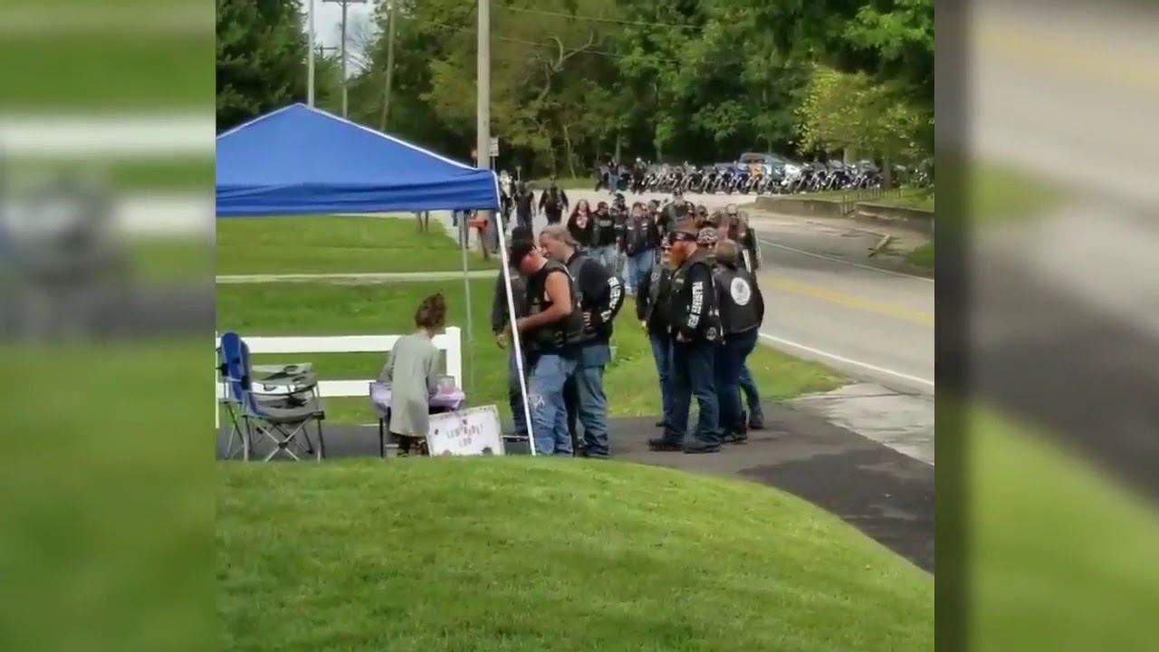 indiana-bikers-stopped-at-a-little-girl-s-lemonade-stand-youtube