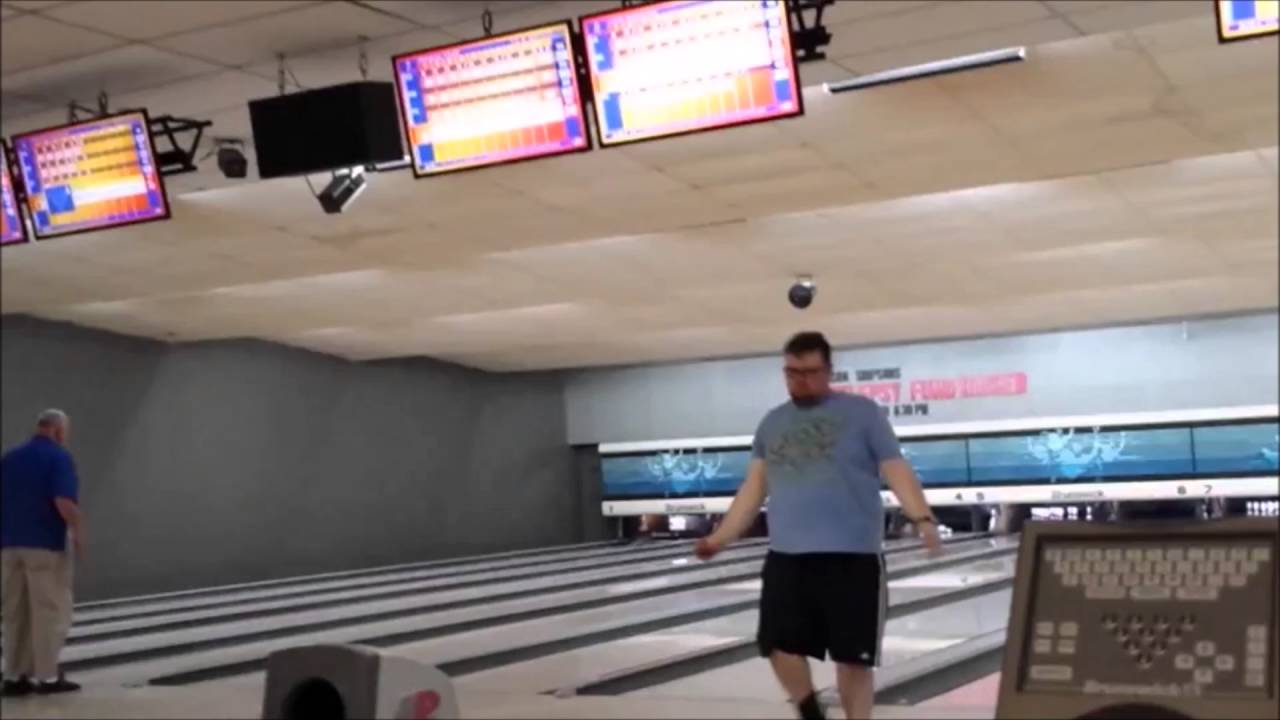 Joe Imholte 300 game 05-06-15 Mason Bowl