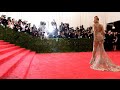 Beyonce and Jay Z arriving at Met Gala 2015 - YouTube