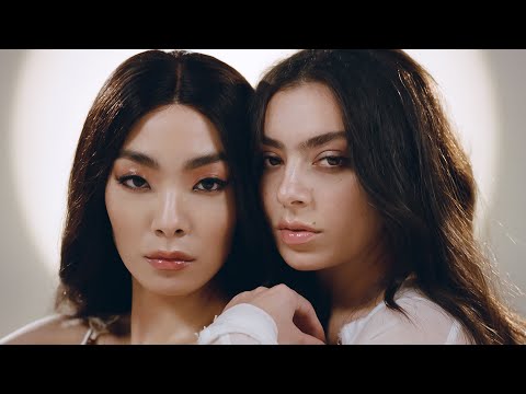 Charli XCX – Beg For You (ft. Rina Sawayama) [Official Visualiser]