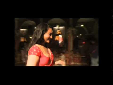 Making Of Chammak Challo - Rowdy Rathore