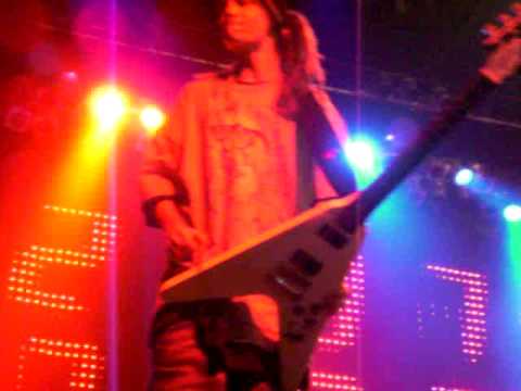 Tokio Hotel (10.29.08) - Live Every Second - Tom & guitar