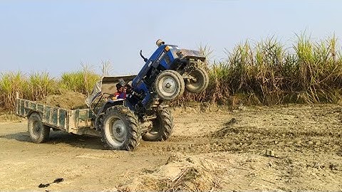 JCB 3dx Backhoe loading soil in Eicher 380 Blue 🔵 Tractor Trolley | The Tractor stuck in Mud