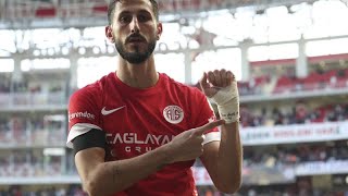 Turquie : un footballeur israélien interpellé pour avoir montré son soutien aux otages du Hamas